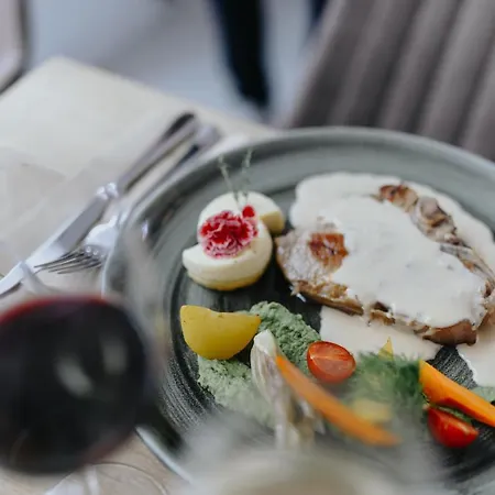 Отель Le Meez Каркассон