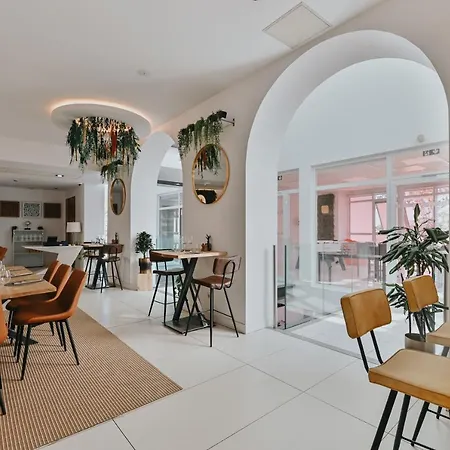Le Meez Hotel 4*
