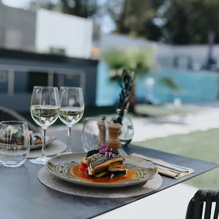 Отель Le Meez 4*