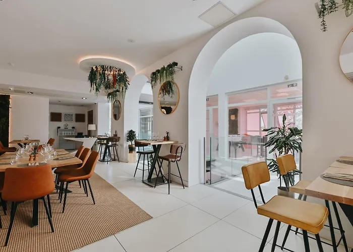 Le Meez Hotel 4*